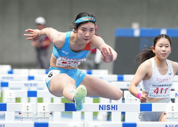 女子100メートル障害を13秒33で優勝した石原(白鴎足利)=カンセキスタジアムとちぎ、橋本裕太撮影
