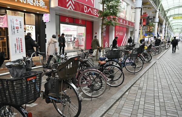 アーケード内に設けられた買い物客向け駐輪場
