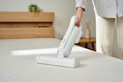 紙パック式布団クリーナー