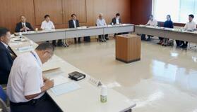 【最低賃金】隣県にらみ審議長引く