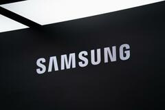 サムスン営業益3倍超