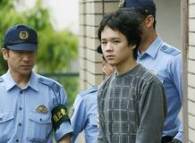 「君、人殺したことあるよね？」長時間の詰問、暴行、自殺未遂