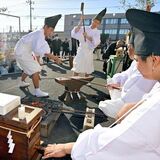 安全願い足利で「ふいご祭り」　伝統の鍛冶技法、鳴り響く「トンテンカン」