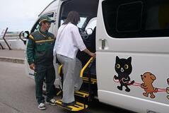 北海道奥尻島で、ヤマト運輸による客貨混載型の公共ライドシェアの実証運行を開始
