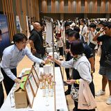 ライトキューブで北関東最大級イベント　３千人が国内外の蒸留酒堪能　「ウツノミヤ・スピリッツ・マルシェ」