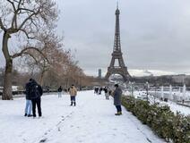 湯浅年子らの名前エッフェル塔に