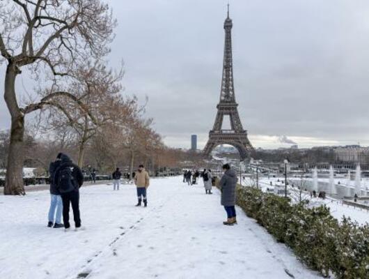 パリのエッフェル塔=7日(ゲッティ=共同)