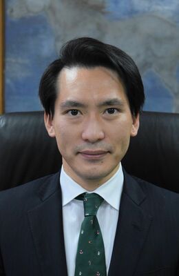 渡辺美知太郎氏