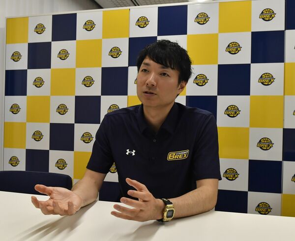 今季を振り返る藤本社長＝宇都宮市内