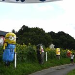 手作りかかし、旧参道沿いにずらり　下野星宮神社で「祭り」