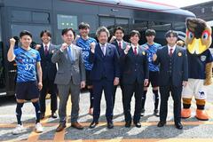 若手アマ選手がバス運転します　関東自動車と栃木シティが提携　「Ｕ－25」の７人、運転手などとして雇用