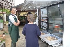 お年寄りと農村をつなぐ　元地域おこし協力隊員、新会社設立し移動販売　那珂川
