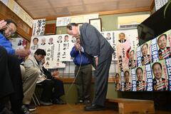 福田氏 小選挙区競り負け