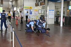 爆発物除去 県警が披露　
