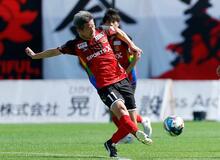 カズが最年長出場記録更新