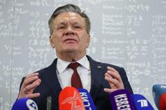 ロシア、月面原発の設備輸送へ