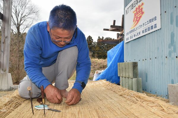 踏み床を縫う柳林さん