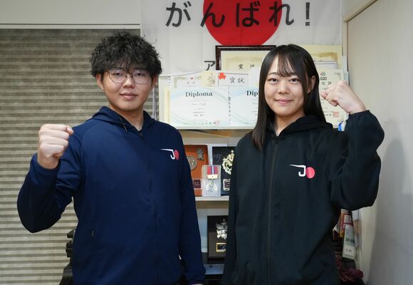 国際大会での活躍を誓う菊池徹平(左)と舞衣=宇都宮市内