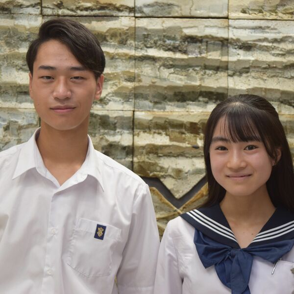 国際人の力身に付けたい」 高校生外交官プログラム、栃女と宇東から