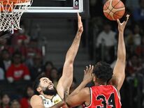 宇都宮ブレックス・ジェレットが２戦連続「ダブルダブル」　攻守にハードワ…