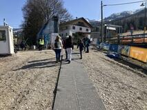 でこぼこの通路に急な階段…パラリンピック会場で記者が見た数々の「もやもや」に専門家は「絶句です」