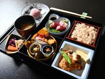 【推しの逸品】旬のおいしさ詰め込む　松花堂弁当御膳　日本料理 篠（壬生）