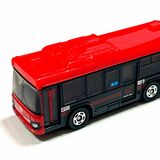 「トミカ」に関東自の路線バス　６千個製造、12月10日のバスフェスタで販売