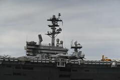 米軍、カリブ海に空母