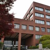 足利市庁舎建設で構想案　現庁舎周辺と競馬場跡が候補地　最短７年で整備