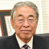「８年間悔いなく全力」　真岡・石坂市長が最後の市議会で演壇に別れ