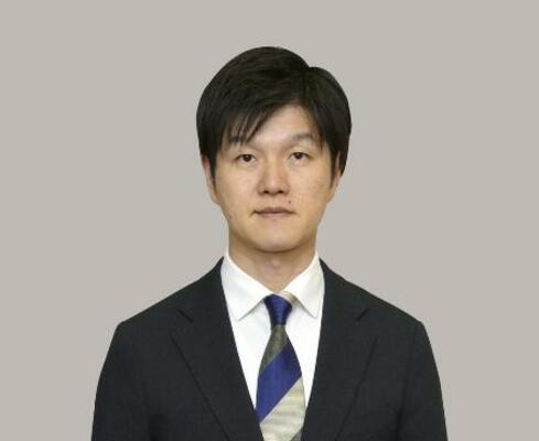 　鈴木憲和農相
