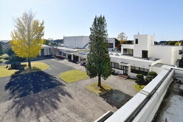 新庁舎建設地に決まった町民広場（町民ホールから）