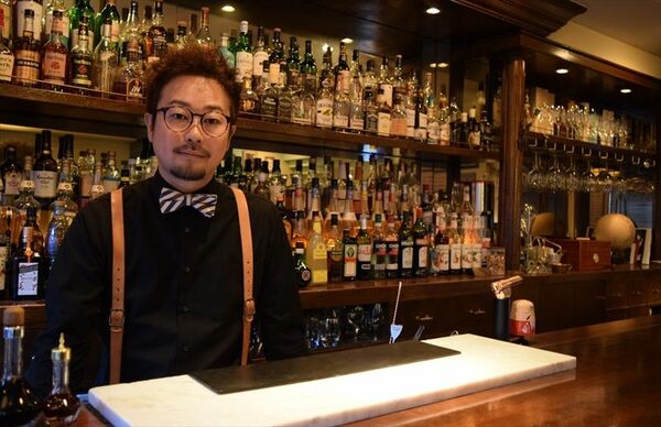 「好みに応じたワインをお薦めします」と話す柿沼さん
