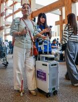 ＡＩスーツケースで移動自由に