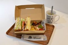 ３種のサンドのランチＢＯＸ