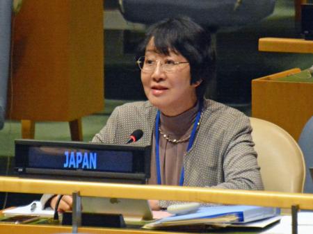 　２９日、ＮＰＴ再検討会議で発言する軍縮会議日本政府代表部の市川とみ子大使＝ニューヨーク（共同）