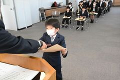 知事賞の藤田君（大田原）ら表彰　下野新聞小学生読書感想文