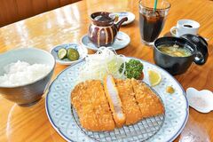 和洋創作ダイニングこまつや熟成豚ロース肉のとんかつ