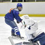 日光明峰が初戦を突破　全国高校総体・アイスホッケー　苫小牧中央（北海道）に３－２　守備磨いて「リベンジ」