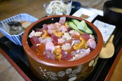 【グルメ探訪】海鮮“宝石箱”に多幸感　特選喜代美ちらし　喜代美寿司（足利）
