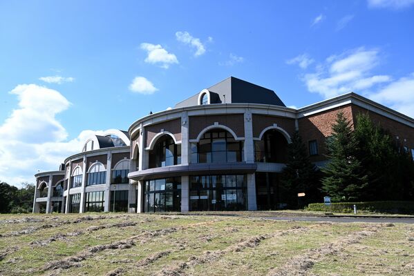 来年１月の稼働を目指し、製造設備の改修が進むエチゴビール那須工場＝那須町