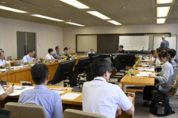 自治会に関する条例の制定について意見交換した第１回条例制定懇談会