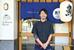 店先に立つ山越店長