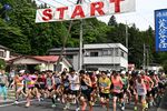 新緑の温泉街を力走　塩原温泉湯けむりマラソン　暑さに負けず1600人駆け抜ける