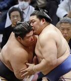 大の里、関脇勢が連勝