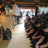 バックス、２冠目指し必勝祈願　今季で100周年　藤澤監督「結果にこだわりたい」