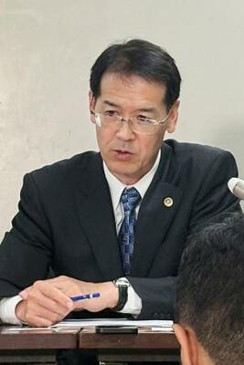 記者会見する三竿径彦弁護士=12日、東京・霞が関の司法記者クラブ