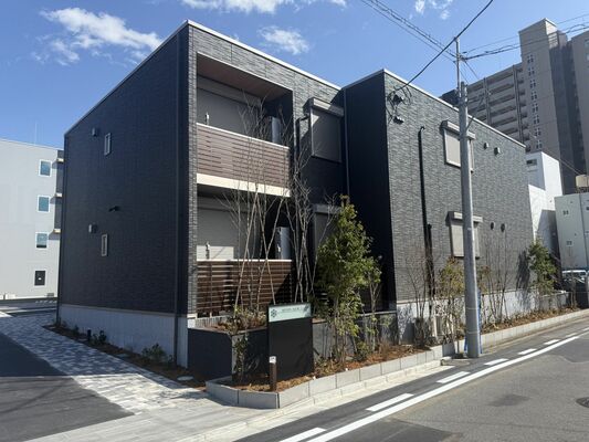 栃木県自治会館に併設された新築賃貸住宅＝宇都宮市昭和１丁目