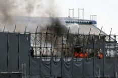 羽田空港付近の工事現場で火災