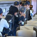 走行中の新幹線内で初　県警とＪＲが合同訓練　不審者対応や避難誘導確認